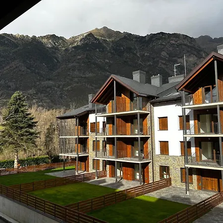Loira Casa Sanchines, Calido Duplex En * Benasque